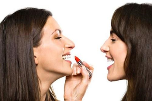 4 sai lầm make up đang hủy hoại sức khỏe của bạn